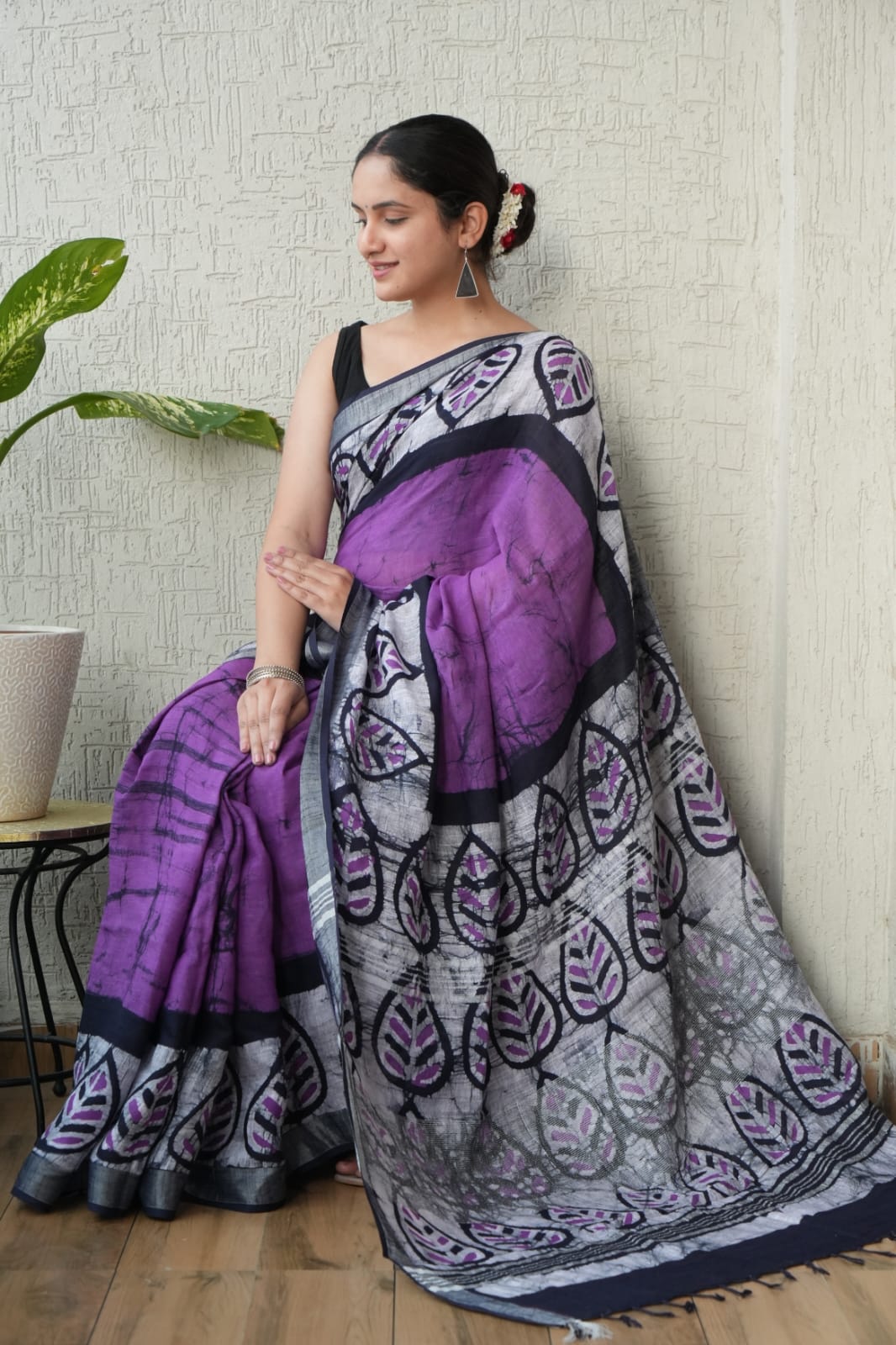 HAND BLOCK BLACK & WHITE PRINTED COTTON LINEN SAREE WITH BLOUSE(LCS138)