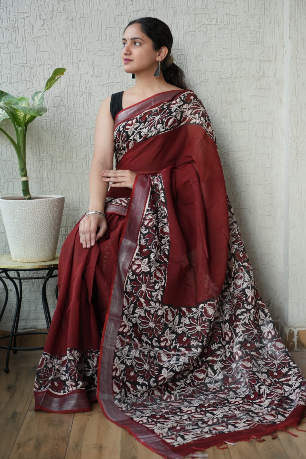 HAND BLOCK BLACK & WHITE PRINTED COTTON LINEN SAREE WITH BLOUSE(LCS152)