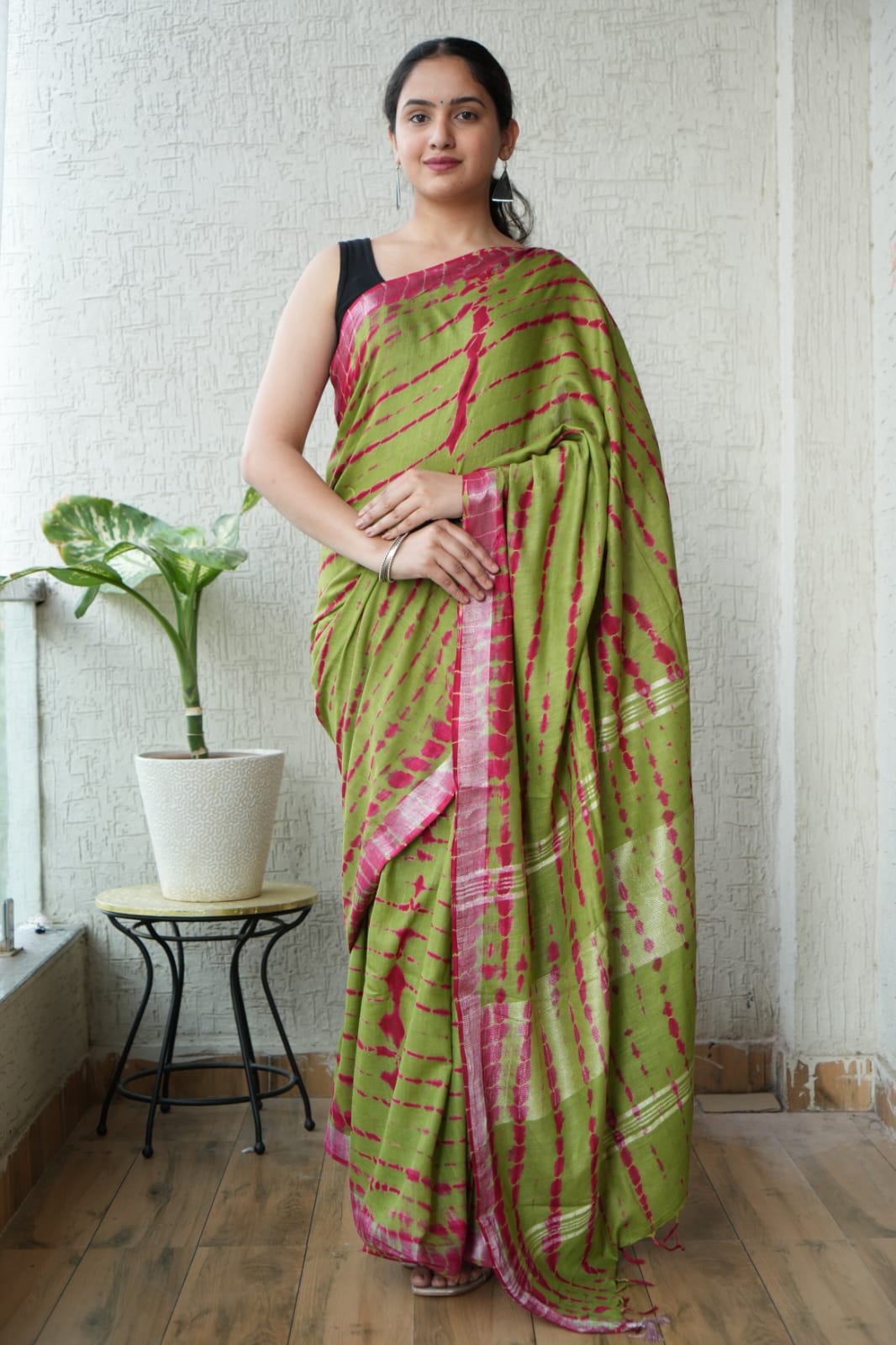 HAND BLOCK BLACK & WHITE PRINTED COTTON LINEN SAREE WITH BLOUSE(LCS153)
