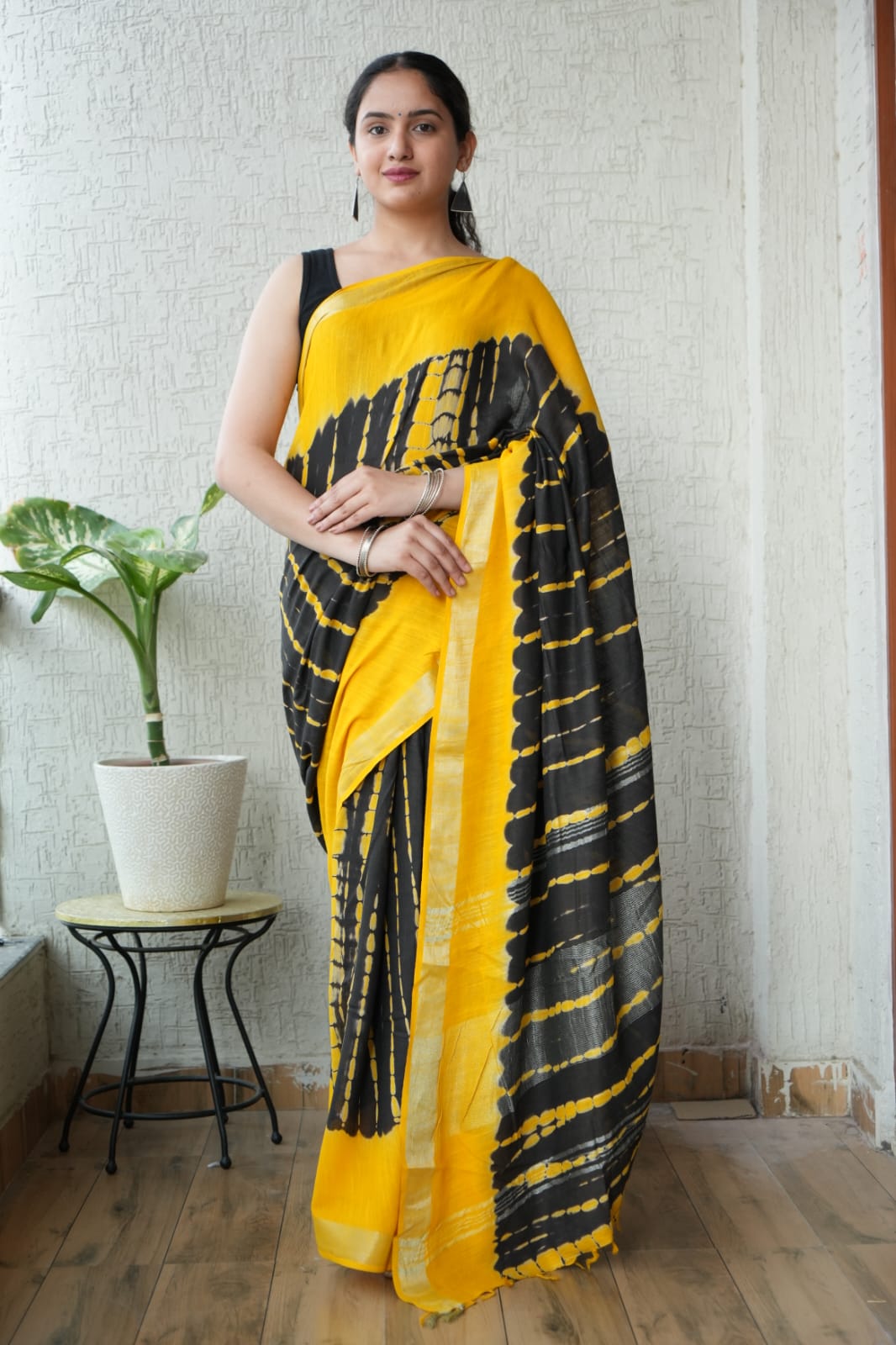 HAND BLOCK BLACK & WHITE PRINTED COTTON LINEN SAREE WITH BLOUSE(LCS154)