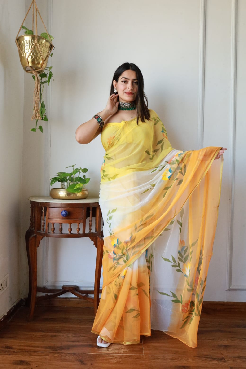 Hand Brush Painted Chiffon Saree with Blouse ( CIA 60 )